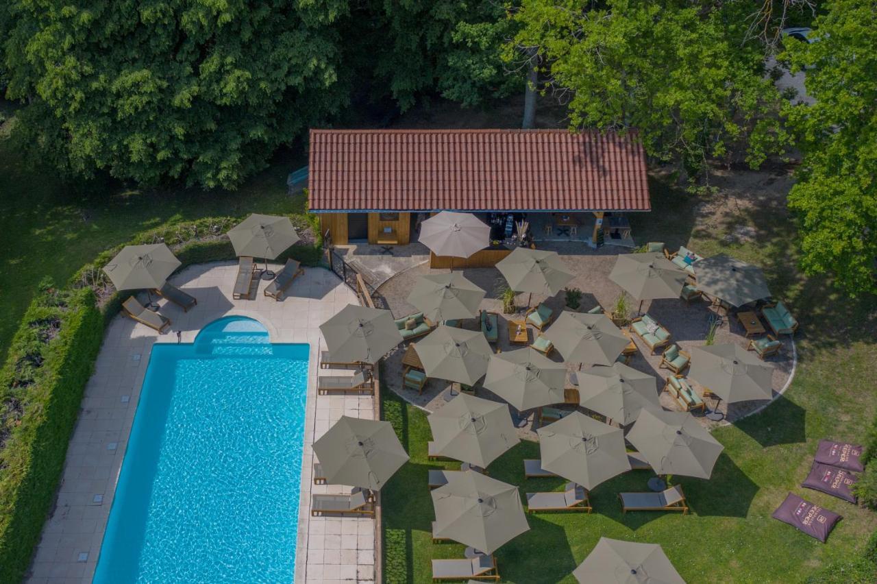 Chateau Des Ayes - Chambres & Suites Saint-Étienne-de-Saint-Geoirs Dış mekan fotoğraf