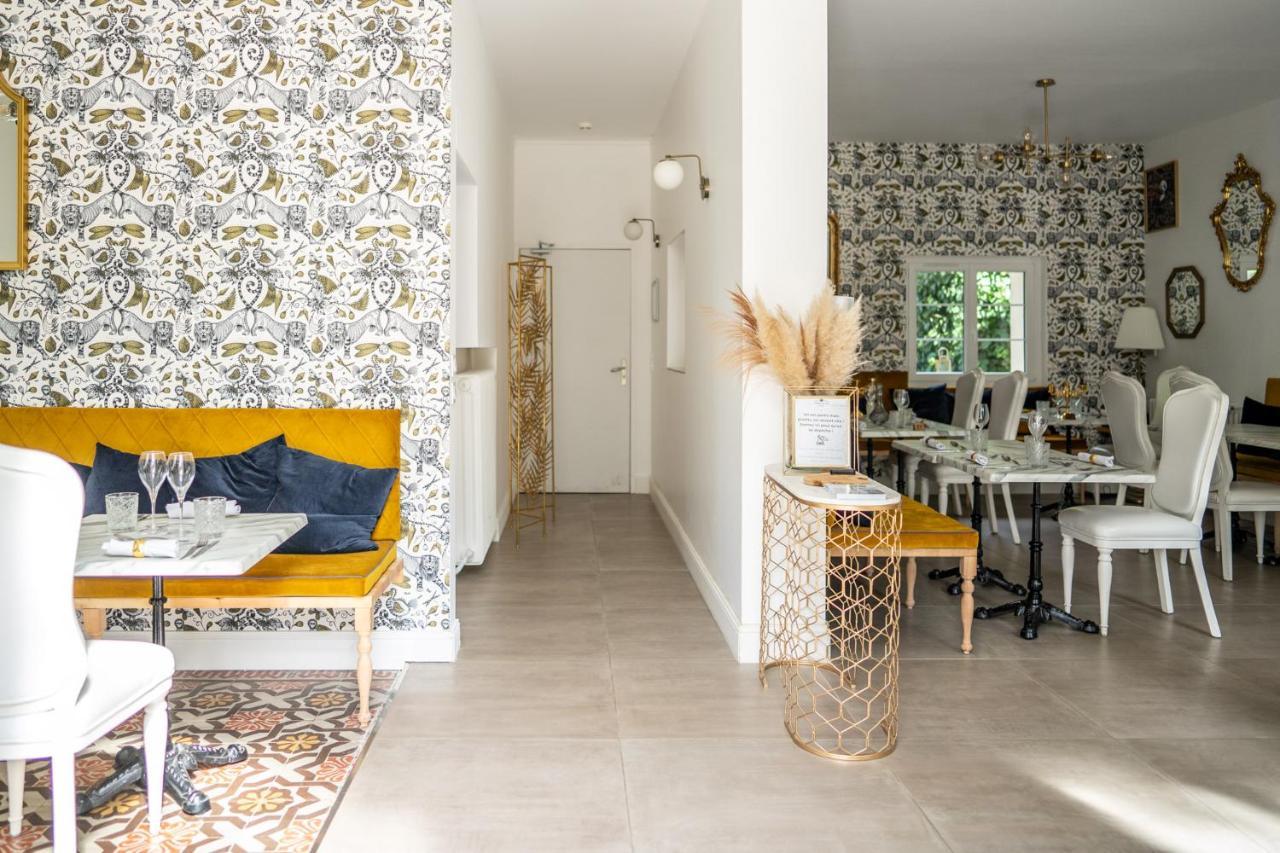 Chateau Des Ayes - Chambres & Suites Saint-Étienne-de-Saint-Geoirs Dış mekan fotoğraf