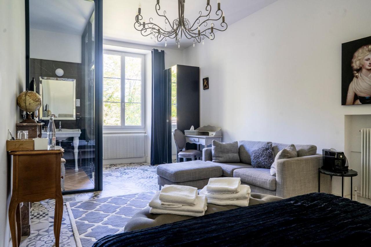 Chateau Des Ayes - Chambres & Suites Saint-Étienne-de-Saint-Geoirs Dış mekan fotoğraf